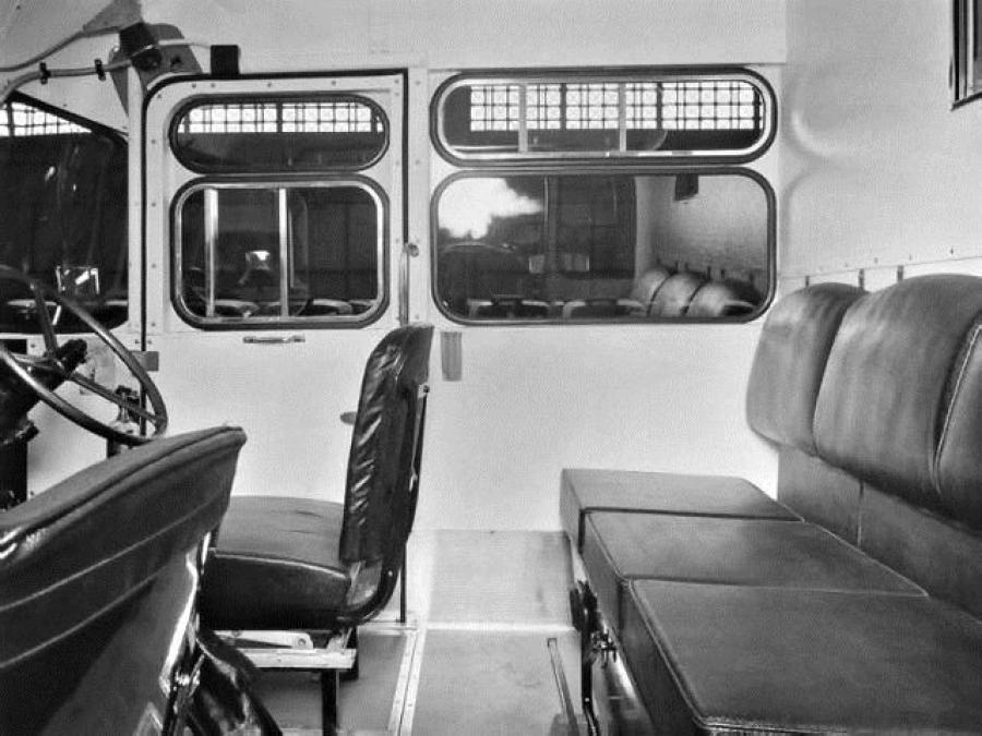 Интерьер Karrier Bantam Outside Broadcast Van 1952 года  (фото 3 из 5)